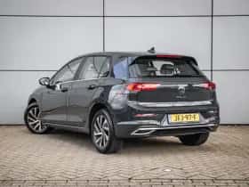 Volkswagen Golf (2022) thumbnail 14