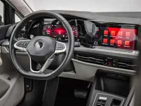 Volkswagen Golf (2022) thumbnail 21