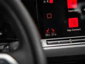 Volkswagen Golf (2022) thumbnail 40