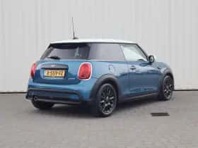 MINI Mini (2023) thumbnail 2