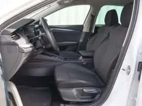 Škoda Octavia (2024) thumbnail 4