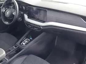 Škoda Octavia (2024) thumbnail 5