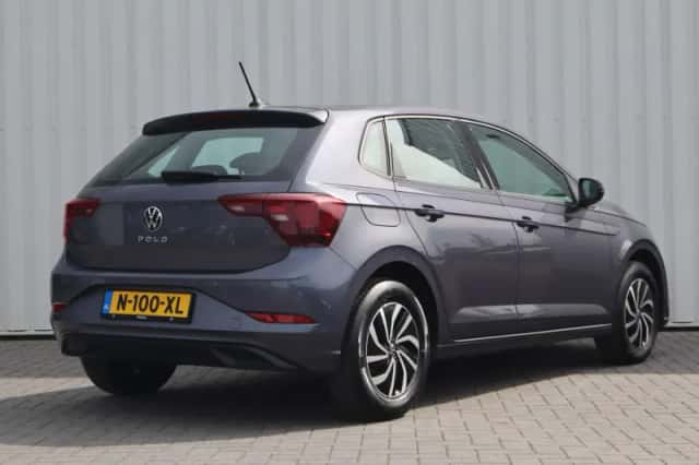 Volkswagen Polo (2021) thumbnail 2