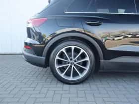 Audi Q4 e-tron (2022) thumbnail 15