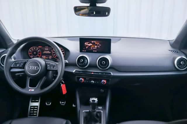 Audi Q2 (2022) thumbnail 5