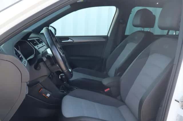 Volkswagen Tiguan (2019) thumbnail 4