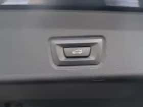 BMW i4 (2023) thumbnail 21