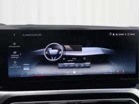 BMW i4 (2023) thumbnail 41