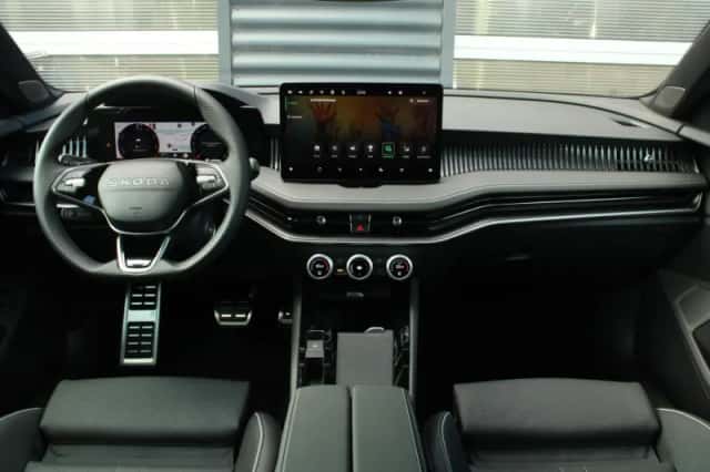 Škoda Superb (2026) thumbnail 5