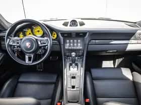 Porsche 911 (2018) thumbnail 5