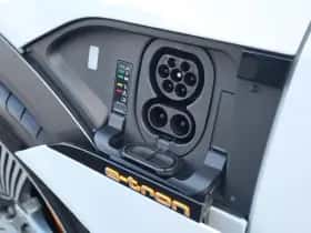 Audi e-tron (2019) thumbnail 16