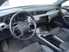 Audi e-tron (2019) thumbnail 41
