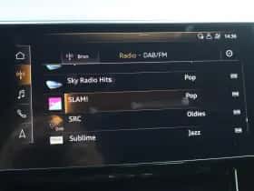Audi e-tron (2019) thumbnail 44