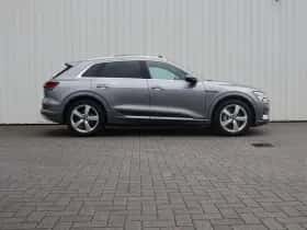 Audi e-tron (2022) thumbnail 3