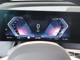 BMW iX (2022) thumbnail 31