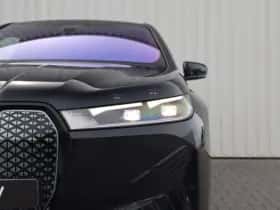 BMW iX (2022) thumbnail 10