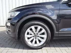 Volkswagen T-Roc (2021) thumbnail 15