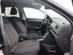 Volkswagen T-Roc (2021) thumbnail 17