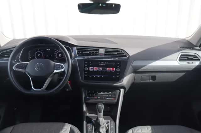 Volkswagen Tiguan (2022) thumbnail 5