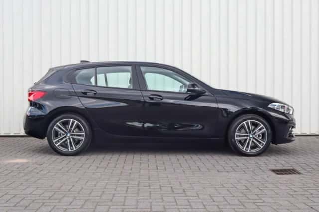 BMW 1-Serie (2022) thumbnail 3