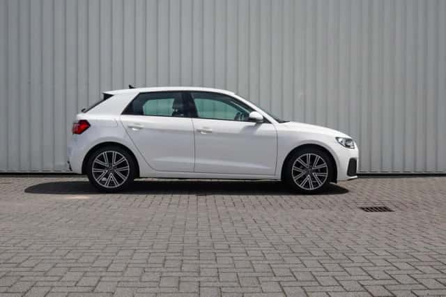 Audi A1 (2024) thumbnail 3