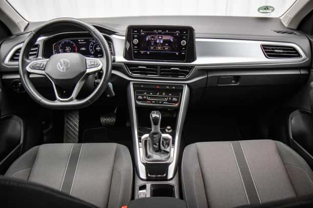 Volkswagen T-Roc (2022) thumbnail 5