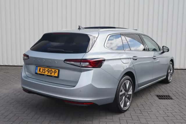 Škoda Superb (2025) thumbnail 2