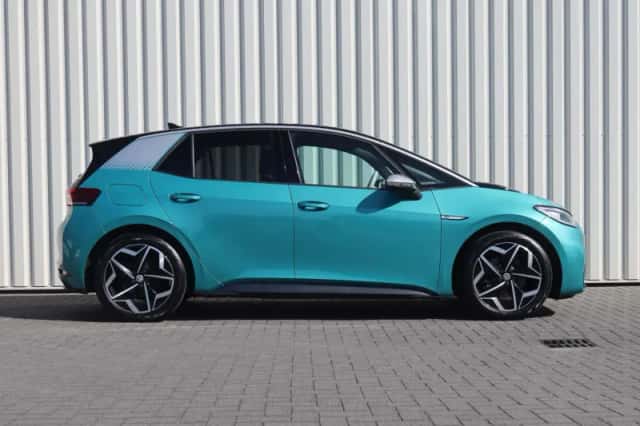 Volkswagen ID.3 (2020) thumbnail 3