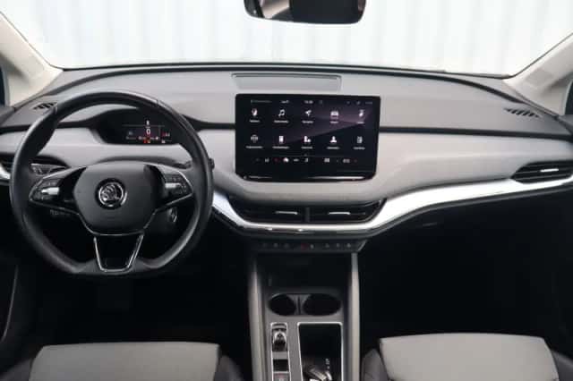 Škoda Enyaq (2021) thumbnail 5