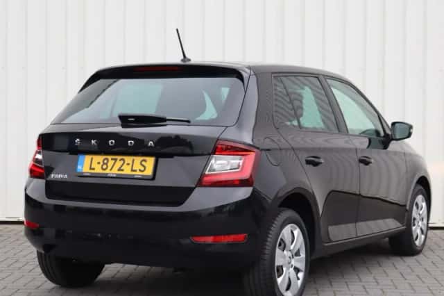 Škoda Fabia (2021) thumbnail 2