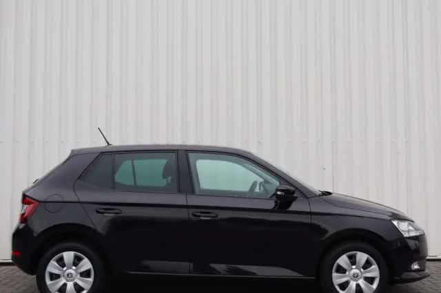Škoda Fabia (2021) thumbnail 3