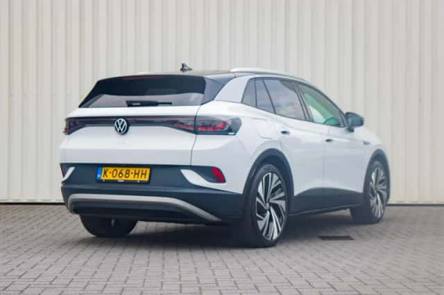 Volkswagen ID.4 (2020) thumbnail 2