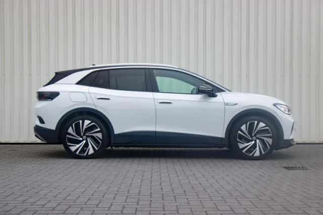 Volkswagen ID.4 (2020) thumbnail 3