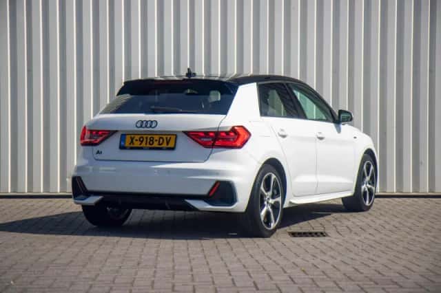Audi A1 (2022) thumbnail 2