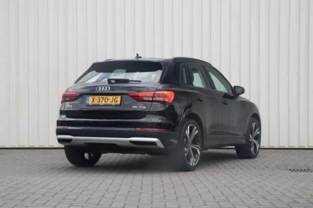 Audi Q3 (2020) thumbnail 2