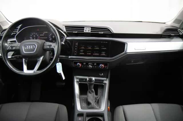 Audi Q3 (2020) thumbnail 5