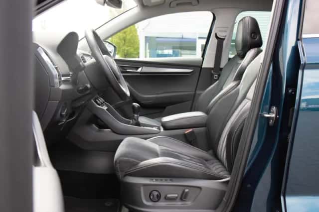 Škoda Karoq (2018) thumbnail 4