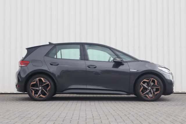 Volkswagen ID.3 (2021) thumbnail 3