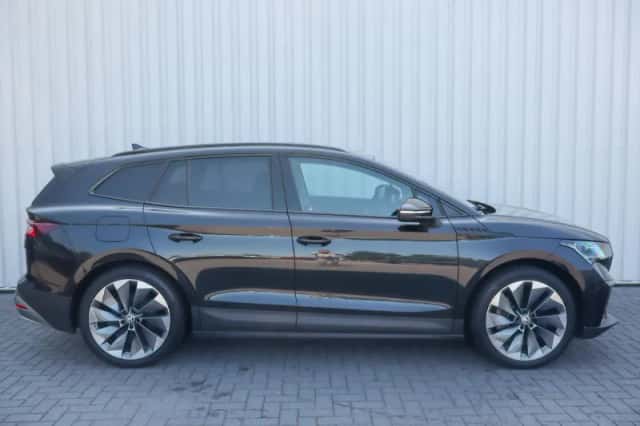 Škoda Enyaq (2021) thumbnail 3