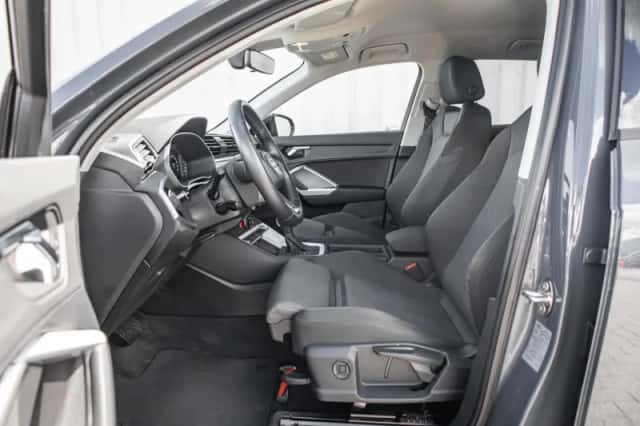 Audi Q3 (2019) thumbnail 4