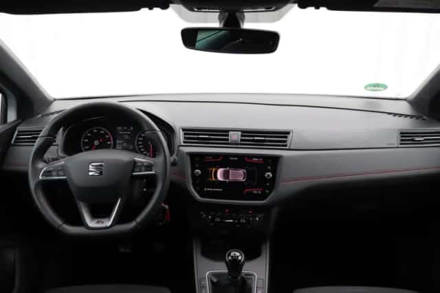 SEAT Ibiza (2021) thumbnail 5