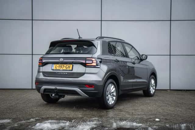 Volkswagen T-Cross (2021) thumbnail 2