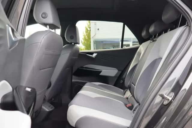 Volkswagen ID.3 (2020) thumbnail 6