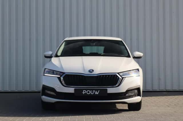 Škoda Octavia (2021) thumbnail 6