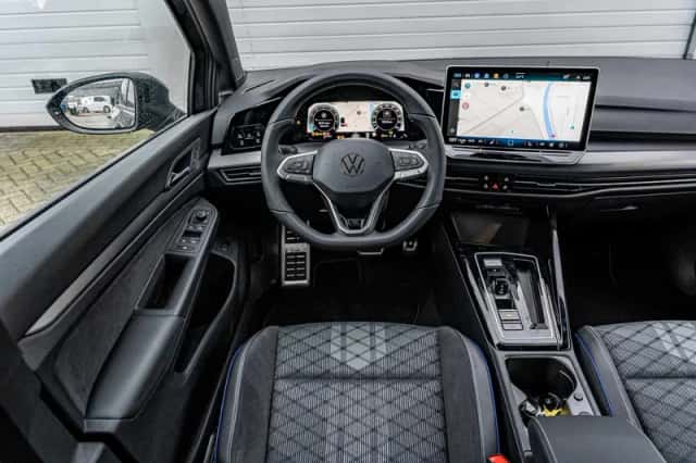 Volkswagen Golf (2025) thumbnail 20