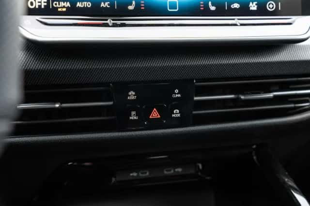 Volkswagen Golf (2025) thumbnail 28
