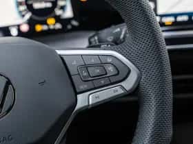 Volkswagen Golf (2025) thumbnail 36