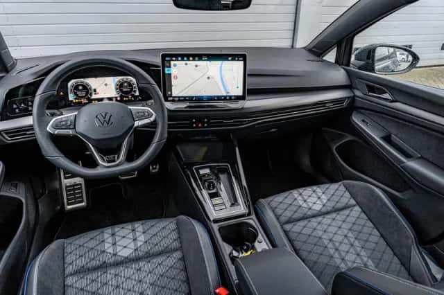 Volkswagen Golf (2025) thumbnail 38