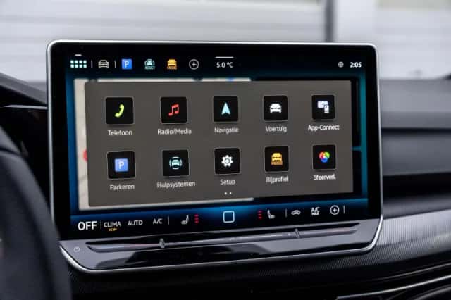Volkswagen Golf (2025) thumbnail 40
