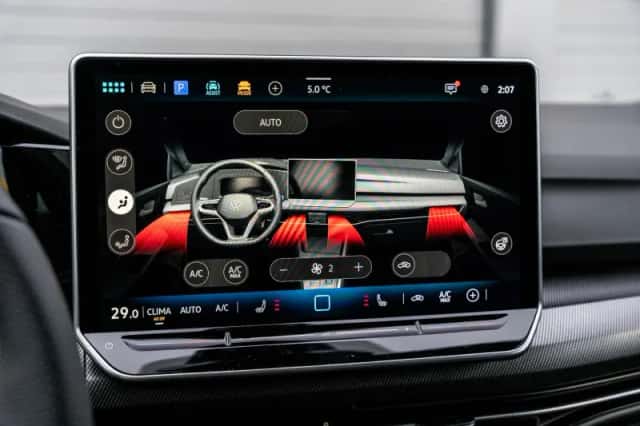 Volkswagen Golf (2025) thumbnail 49